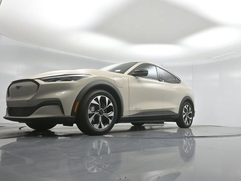New 2026 Ford Mustang Mach-E Select RWD image 41