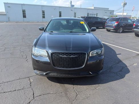 Used 2021 Chrysler 300 Touring w/ Sport Appearance Package AWD/4WD image 3