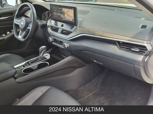 Used 2024 Nissan Altima 2.5 SL AWD/4WD image 28