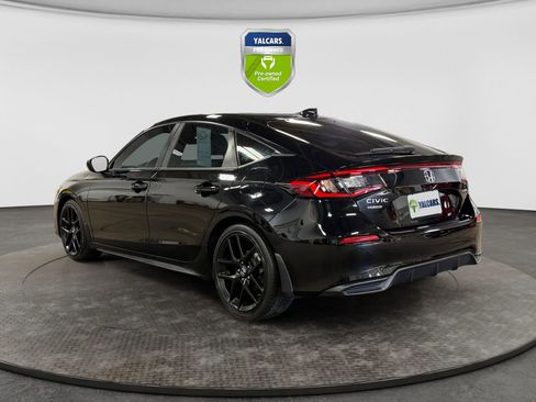 Used 2024 Honda Civic Sport image 3