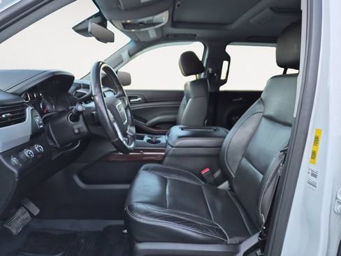 Used 2016 GMC Yukon SLT w/ Open Road Package AWD/4WD image 11