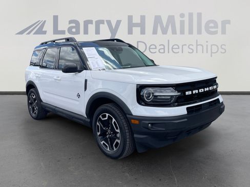 Used 2023 Ford Bronco Sport Outer Banks w/ Tech Package AWD/4WD image 7