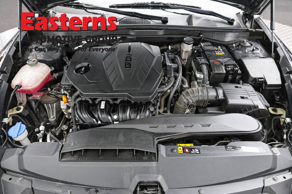 Used 2023 Hyundai Sonata SE FWD image 8
