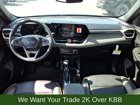 Used 2024 Chevrolet TrailBlazer ACTIV w/ Convenience Package AWD/4WD image 9