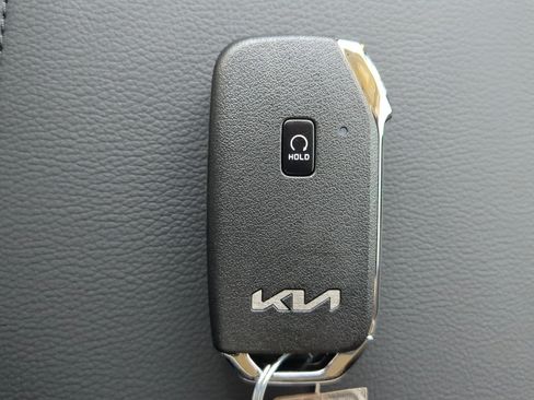 Used 2025 Kia Soul S FWD image 24
