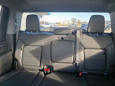 New 2026 GMC Sierra 2500 SLT image 23