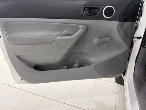 Used 2006 Toyota Tacoma 2WD Regular Cab image 10