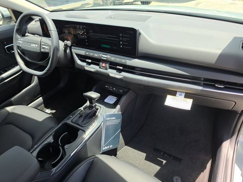 New 2026 Kia K4 EX FWD image 11