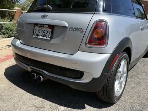 Used 2009 MINI Cooper S FWD image 4