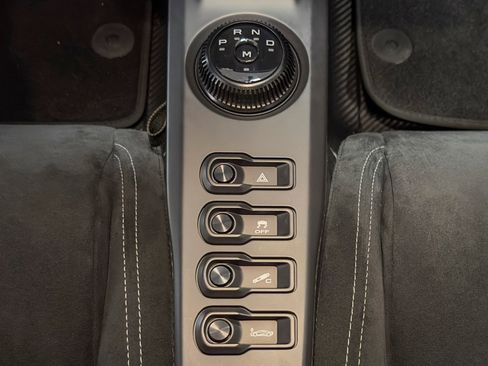 Used 2020 Ford GT Carbon Series image 56