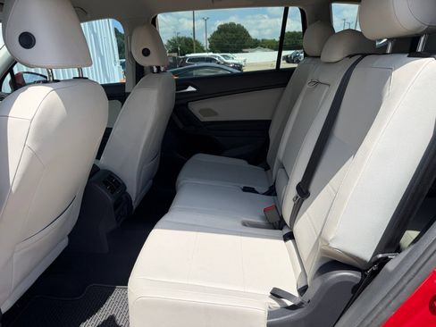 Used 2019 Volkswagen Tiguan SE FWD image 22