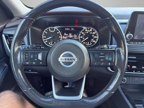 Used 2021 Nissan Rogue SV w/ Premium Package image 14