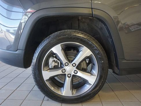Used 2023 Jeep Grand Cherokee 4WD 4xe w/ Luxury Tech Group II image 36