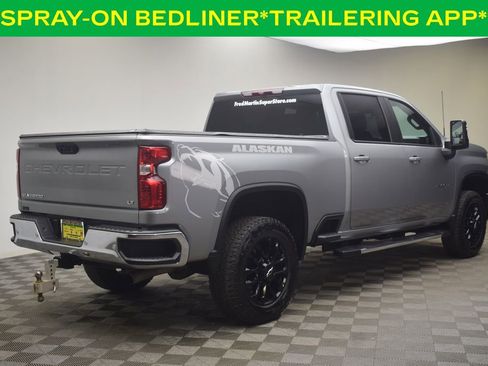Used 2025 Chevrolet Silverado 2500 LT AWD/4WD image 8