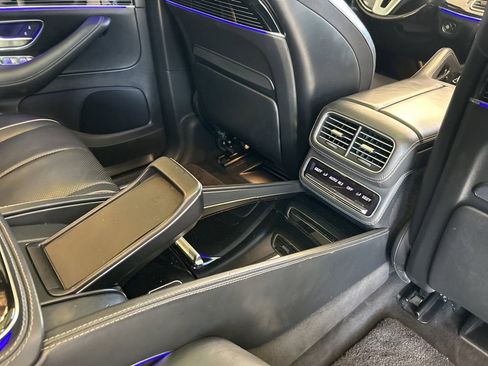 Used 2021 Mercedes-Benz Maybach GLS 600 4MATIC image 33