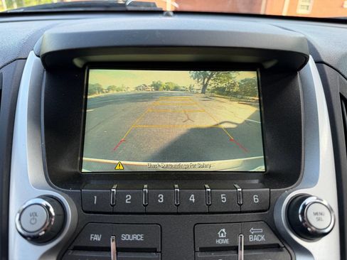Used 2017 Chevrolet Equinox LT w/ Convenience Package AWD/4WD image 17