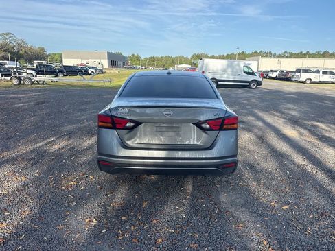 Used 2024 Nissan Altima 2.5 SV image 4