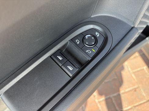 Used 2025 MINI Cooper S FWD image 15