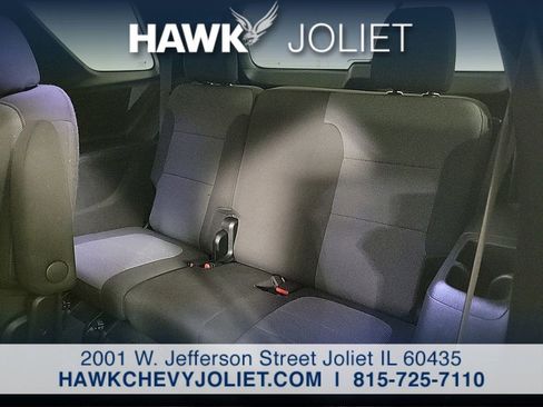 Used 2023 Chevrolet Traverse LT FWD image 13