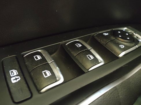 Used 2022 Kia Sorento EX image 27