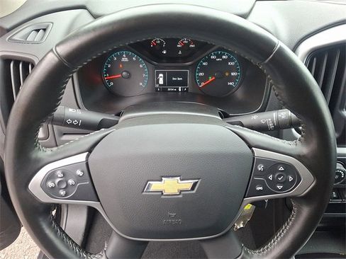 Used 2022 Chevrolet Colorado LT w/ Safety Package image 19