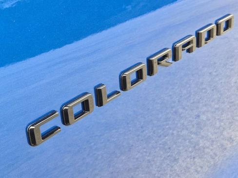 Used 2023 Chevrolet Colorado LT w/ LT Convenience Package II RWD image 11
