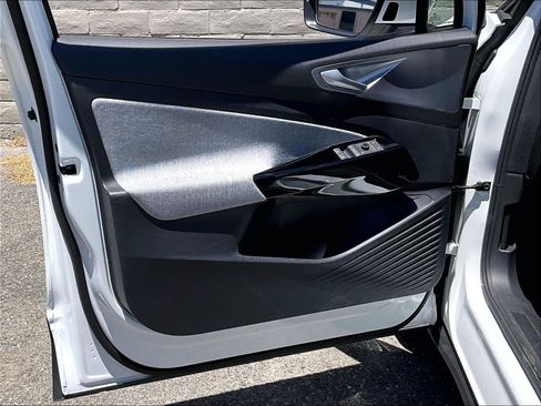 Certified 2023 Volkswagen ID.4 Pro RWD image 21