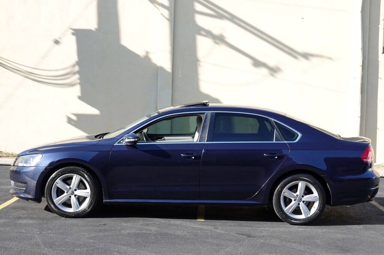 Used 2012 Volkswagen Passat 2.5 SE FWD image 12