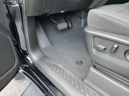 Certified 2022 Chevrolet Silverado 1500 Custom RWD image 25