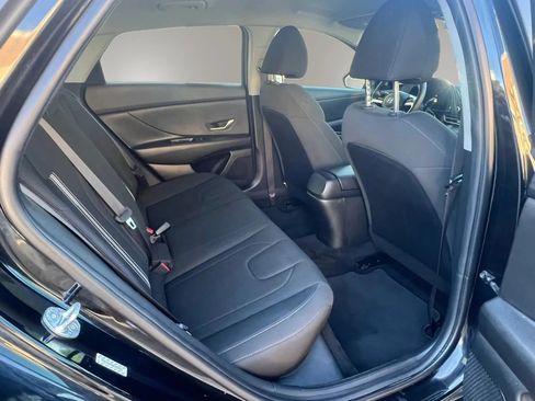 Used 2022 Hyundai Elantra SEL FWD image 26