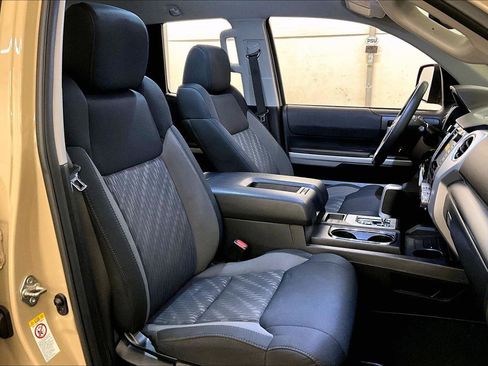 Used 2019 Toyota Tundra SR5 image 7