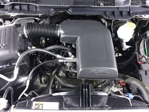 Used 2018 RAM 1500 Express w/ Express Value Package AWD/4WD image 41