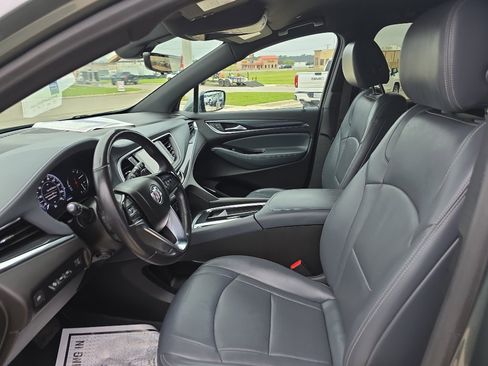Used 2022 Buick Enclave Premium FWD image 6