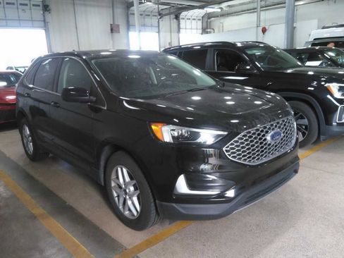 Used 2024 Ford Edge SEL AWD/4WD image 2