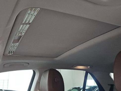 Used 2024 Mercedes-Benz GLE 450e 4MATIC w/ Driver Assistance Package image 6