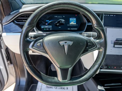 Used 2020 Tesla Model X Long Range AWD/4WD image 17