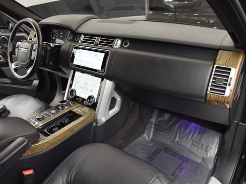 Used 2019 Land Rover Range Rover Supercharged AWD/4WD image 7