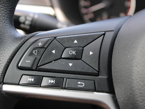 Used 2024 Nissan Altima 2.5 SV FWD image 35