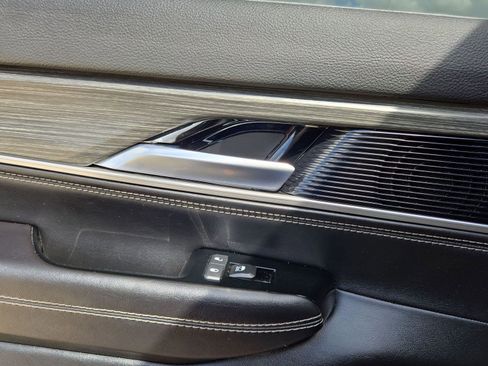 Certified 2023 Jeep Wagoneer L Series II image 15