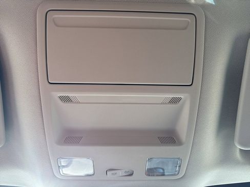 New 2025 Ford Maverick XL w/ Equipment Group 101A image 19