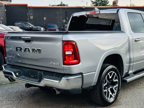 Used 2025 RAM 1500 Laramie AWD/4WD image 6
