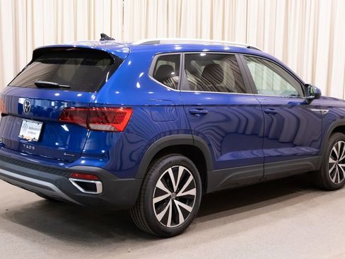 Used 2022 Volkswagen Taos SE image 6