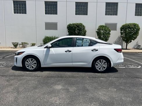 Used 2024 Nissan Sentra S FWD image 5