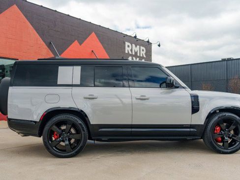 Used 2026 Land Rover Defender 130 X image 4
