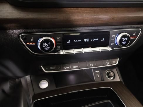 Used 2023 Audi Q5 2.0T Premium w/ Convenience Package image 7