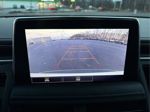 Used 2021 Chevrolet Tahoe LT image 24