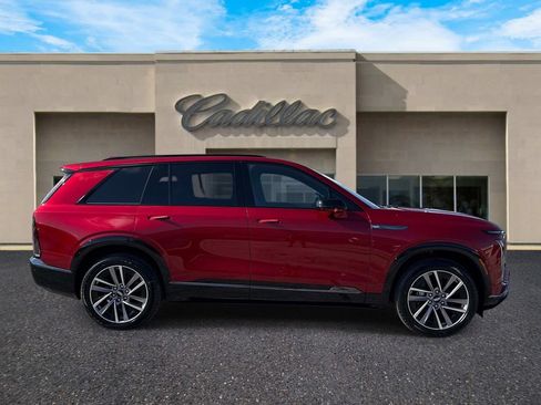 New 2027 Cadillac Vistiq Sport w/ LPO, Floor Liner Package AWD/4WD image 2