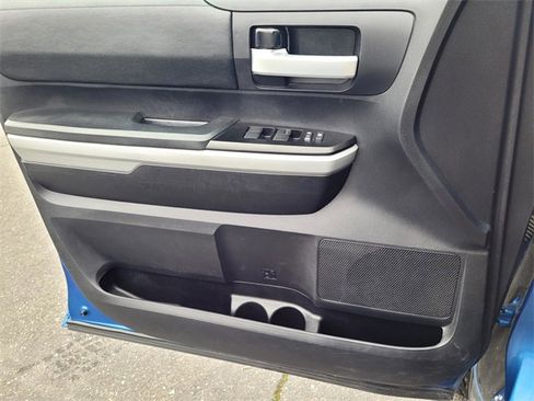 Used 2018 Toyota Tundra SR5 w/ SR5 Upgrade Package image 14