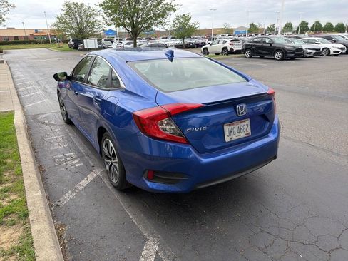 Used 2018 Honda Civic EX-L image 4