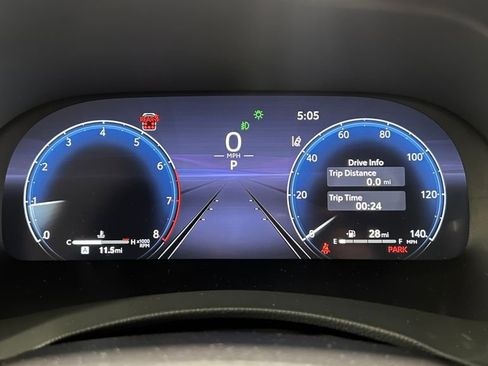 New 2025 Toyota Highlander Platinum image 35